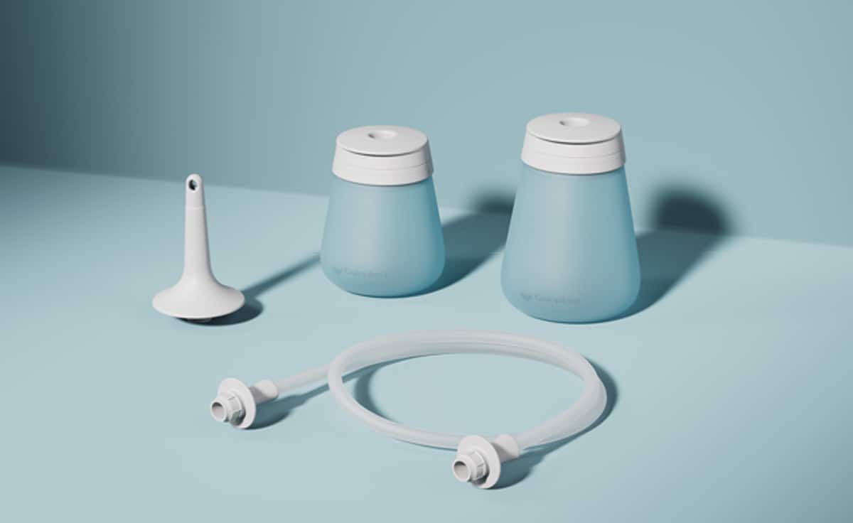 Système d'irrigation Peristen Light avec tous ses composants sur fond bleu