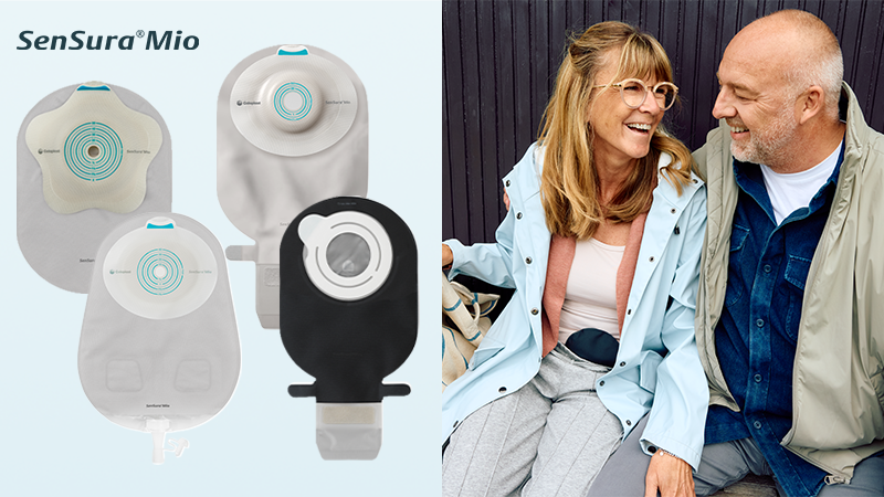 SenSura Mio Produkte auf blauem Hintergrund und daneben eine Stomaträgerin mit ihrem Mann